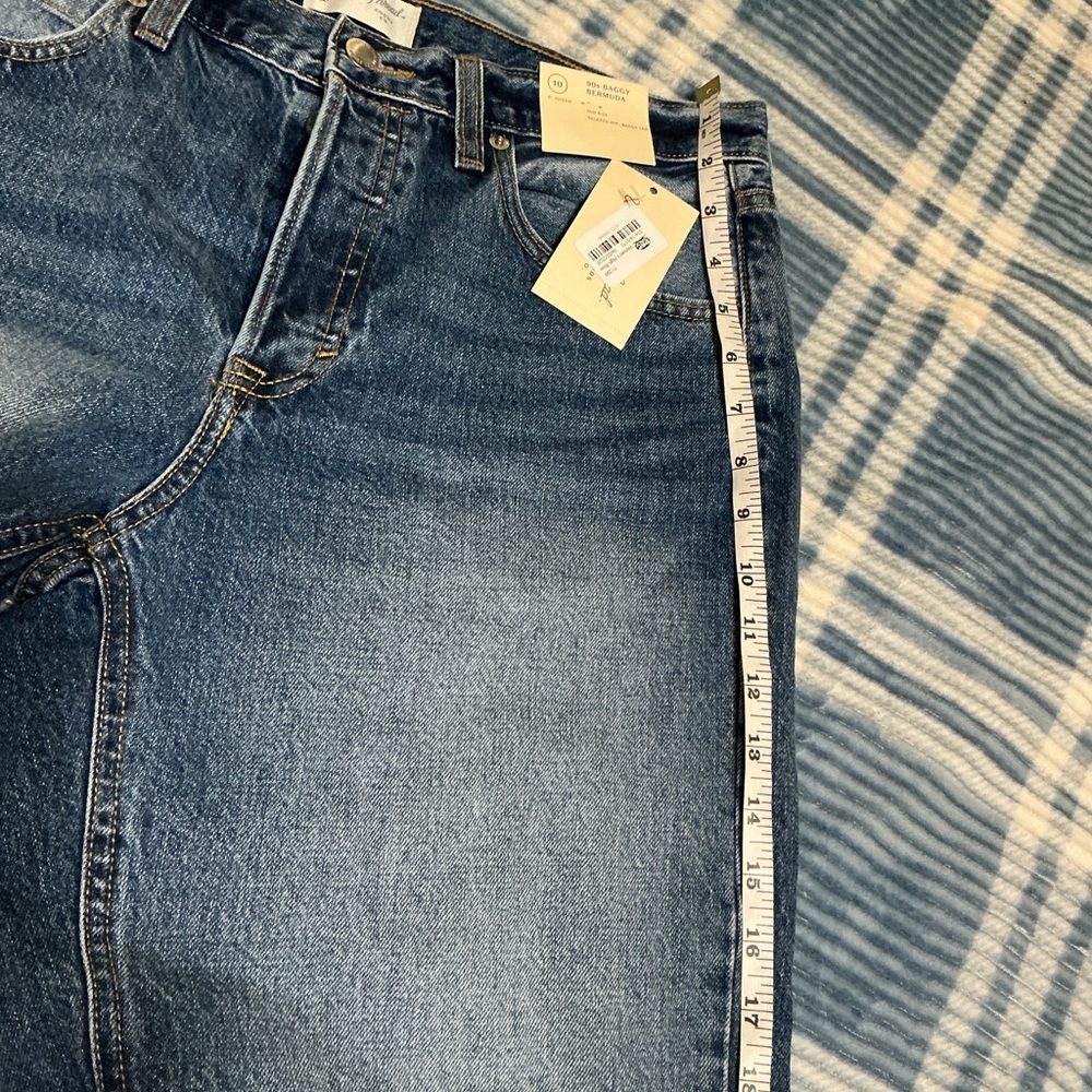 Universal Thread Blue Jean Shorts - Picture 4 of 7